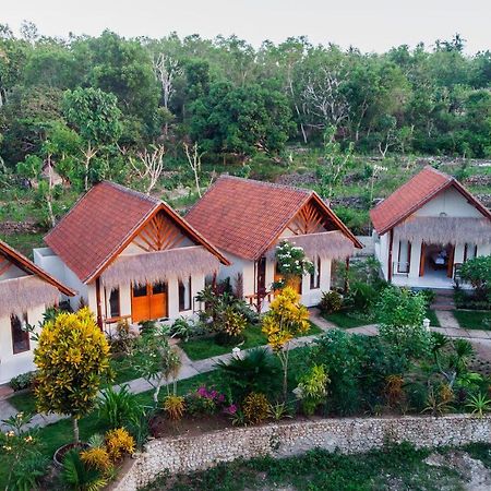 Camar Cottage & Hostel Toyapakeh Εξωτερικό φωτογραφία