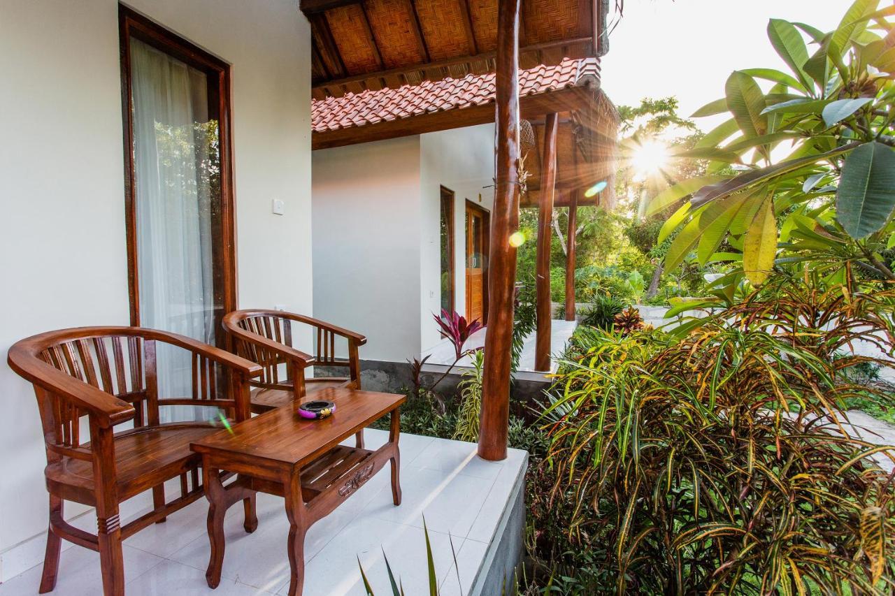 Camar Cottage & Hostel Toyapakeh Εξωτερικό φωτογραφία