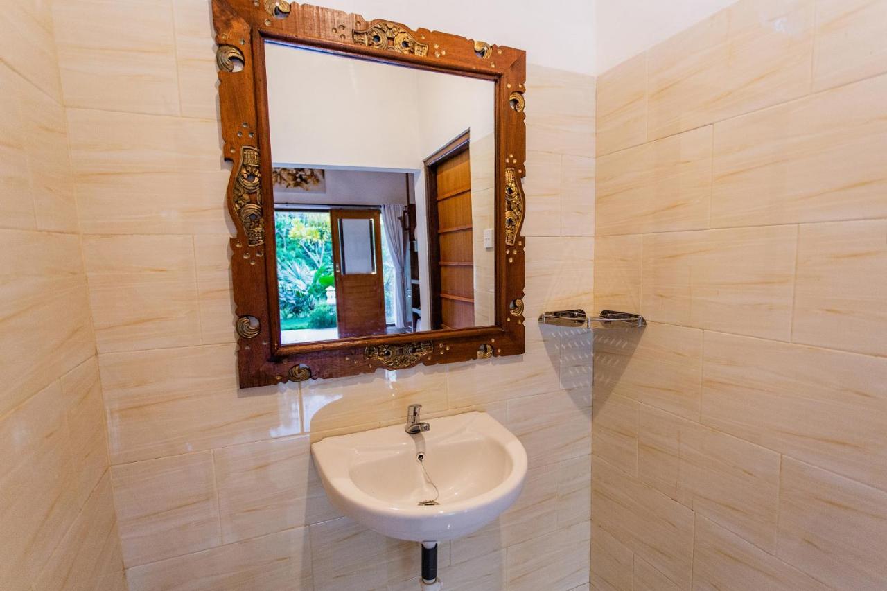 Camar Cottage & Hostel Toyapakeh Εξωτερικό φωτογραφία