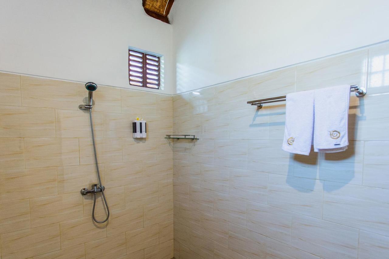 Camar Cottage & Hostel Toyapakeh Εξωτερικό φωτογραφία